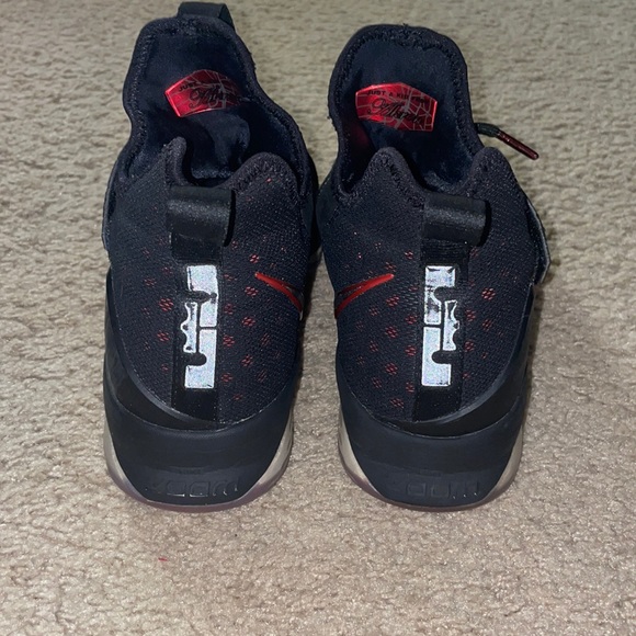 Lebron 14 bred - Picture 3 of 5